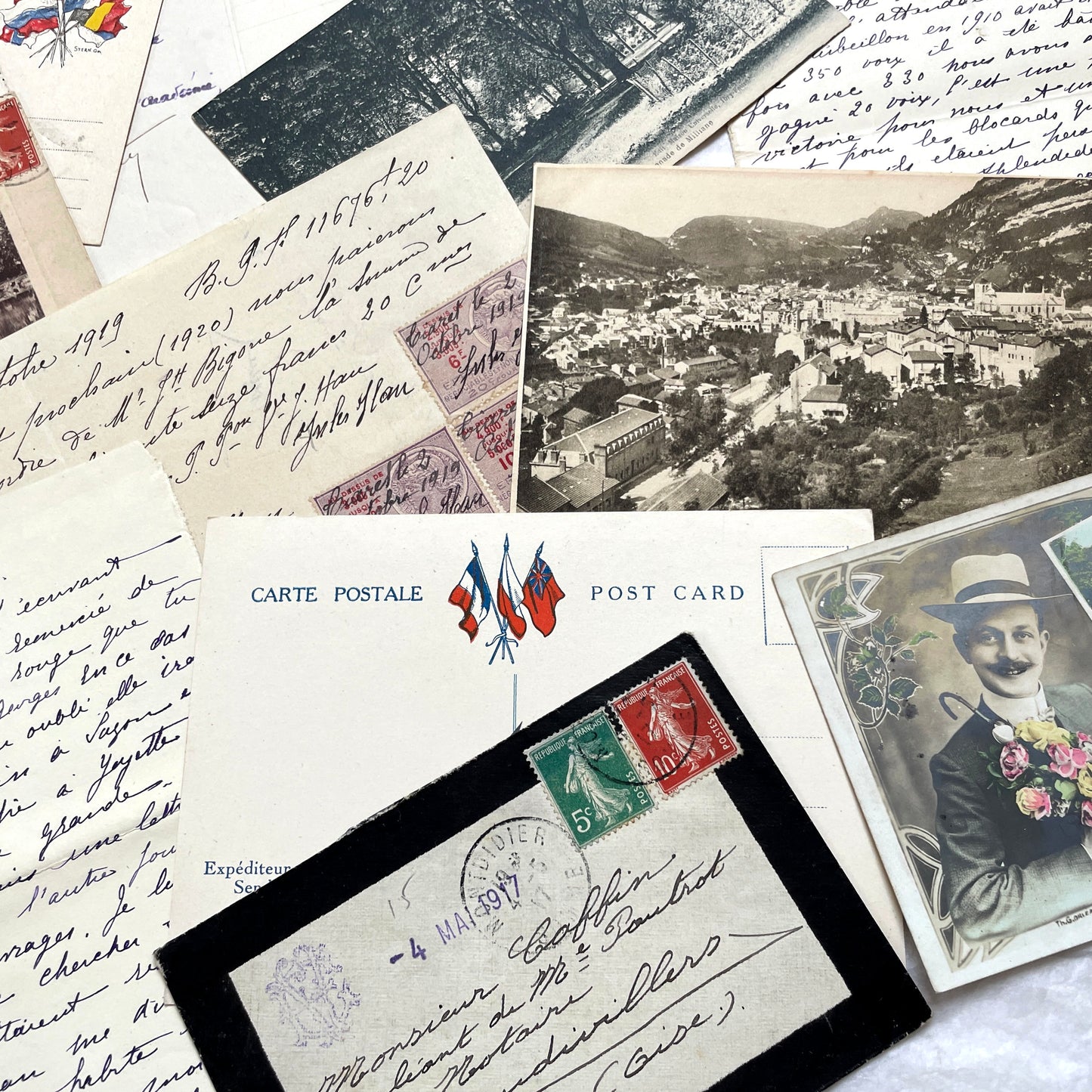 Lot of 20 French historical documents from the 1910s WWI era, including handwritten letters, postcards, and military correspo