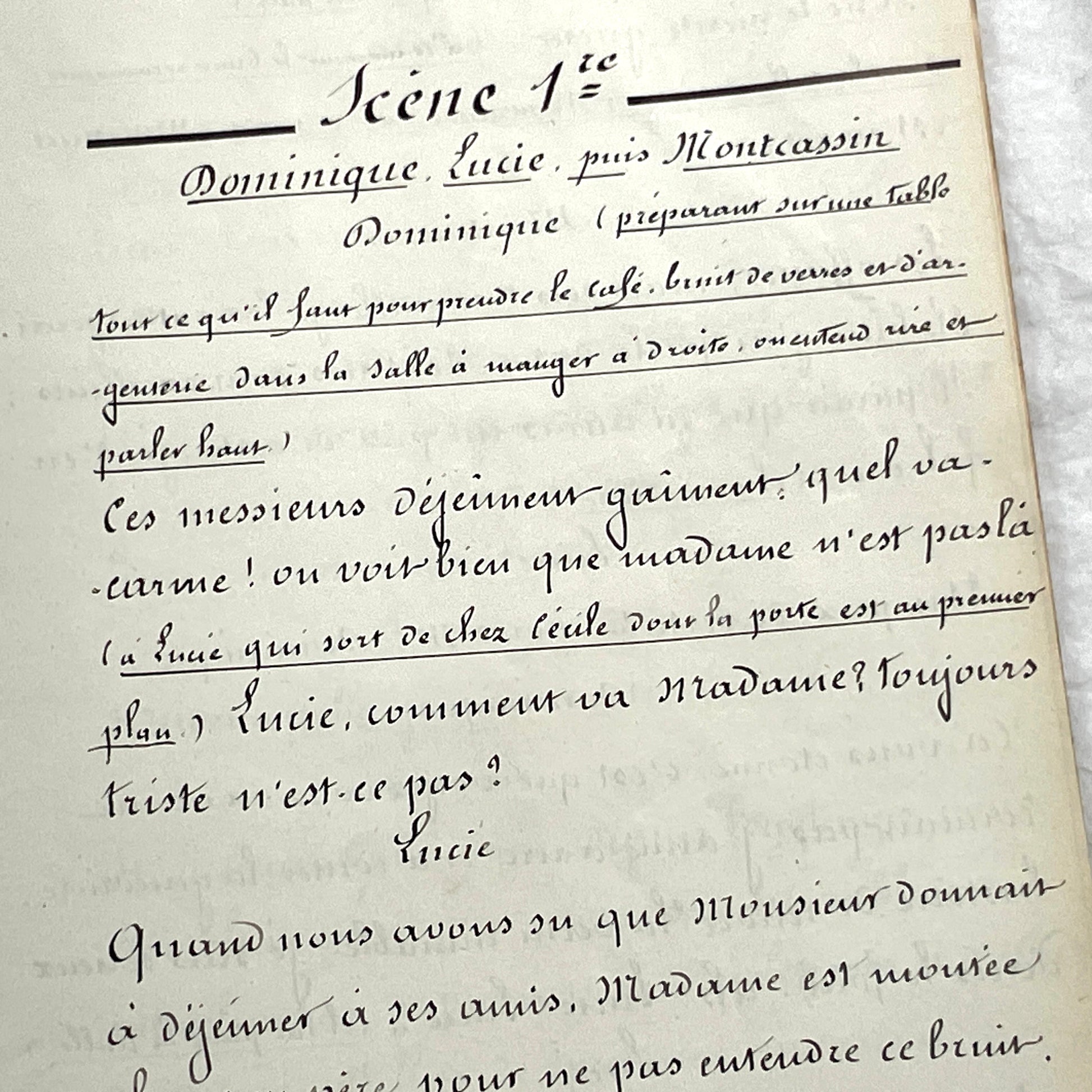 1930s French play script manuscript showing 'Acte 5ème' and handwritten text for a theater scene.