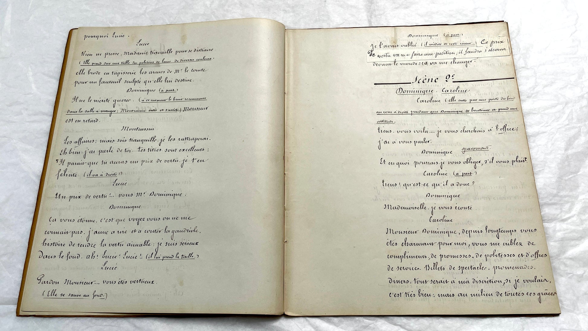 1930s French play script manuscript showing 'Acte 5ème' and handwritten text for a theater scene.
