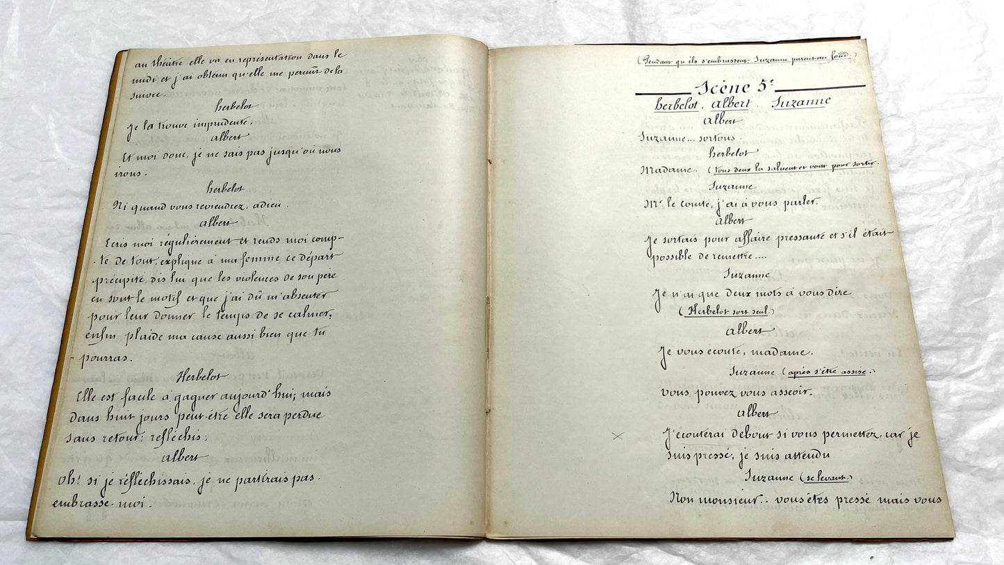 1930s French play script manuscript showing 'Acte 5ème' and handwritten text for a theater scene.