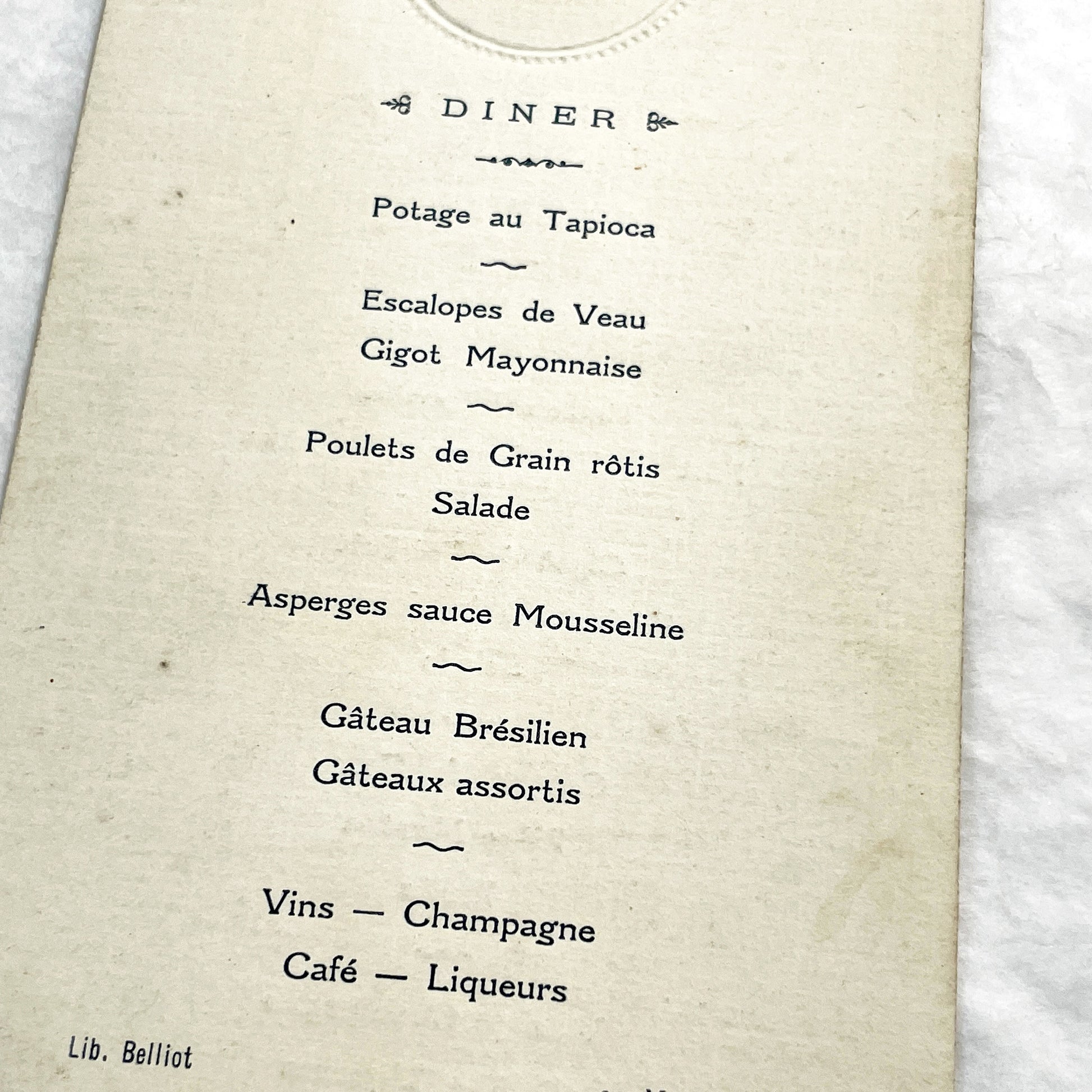 1910s - French Dinner and Lunch Menu - Elegant Vintage Event Card with Swans - Historical Culinary Document - WWI Era Fine Dining