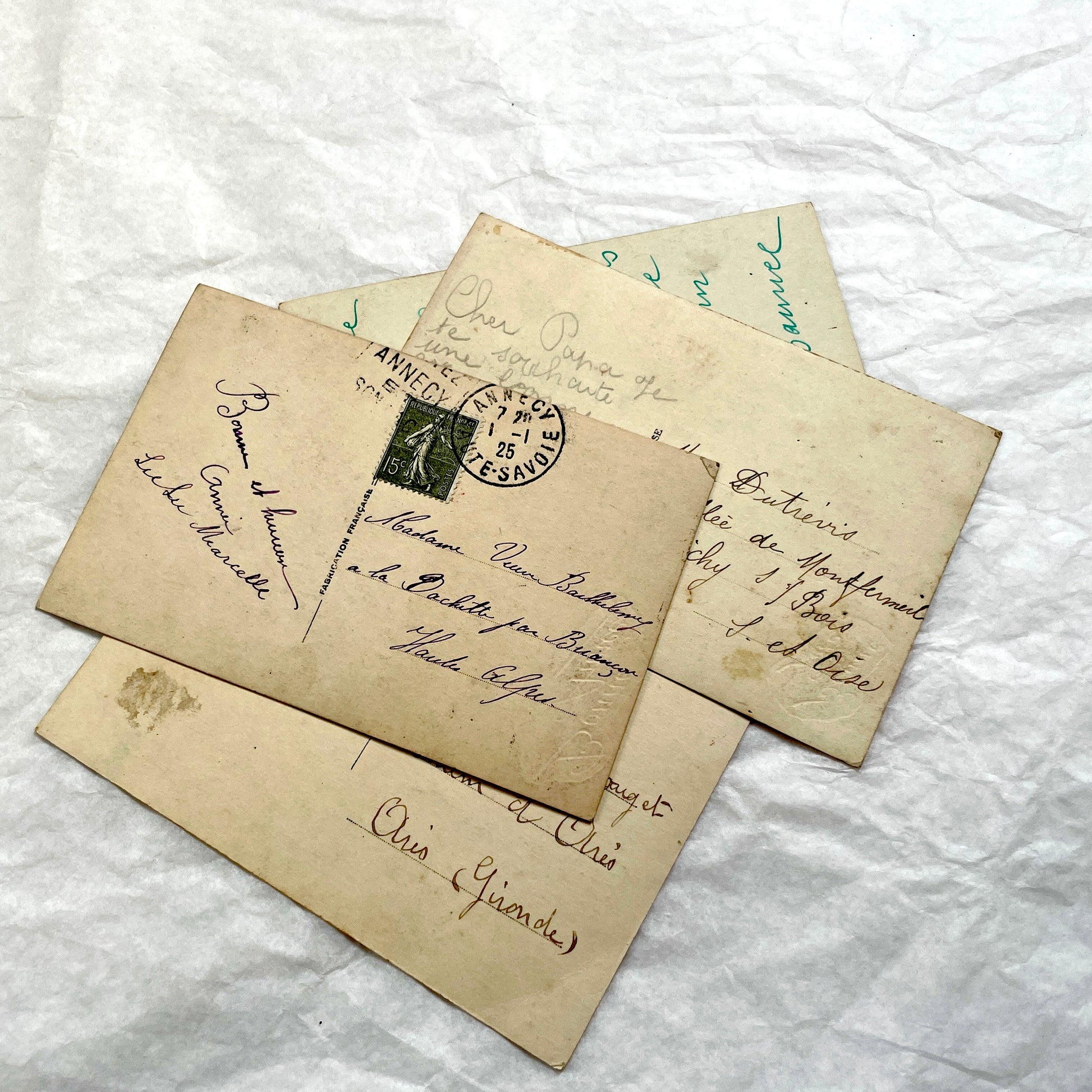 1910s French postcards lot featuring vintage children and floral designs with 'Bonne Fête' and 'Bonne Année' greetings.