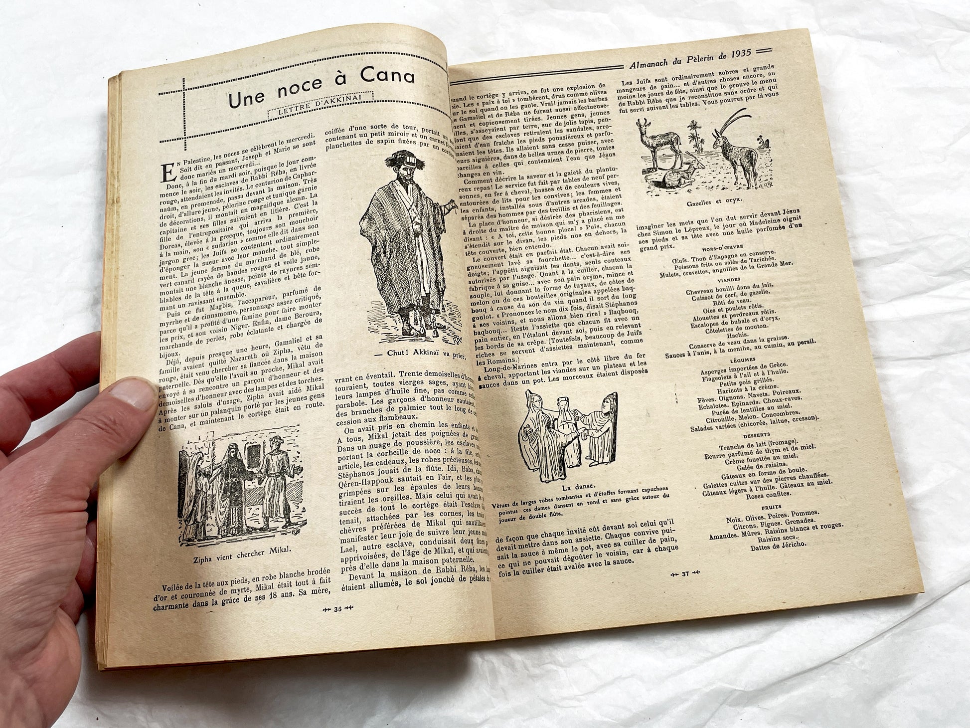 1930s - Vintage French Religious Almanac - Catholic Almanac - Illustrated Annual Book - Maison de la Bonne Presse - Historical - Collectible