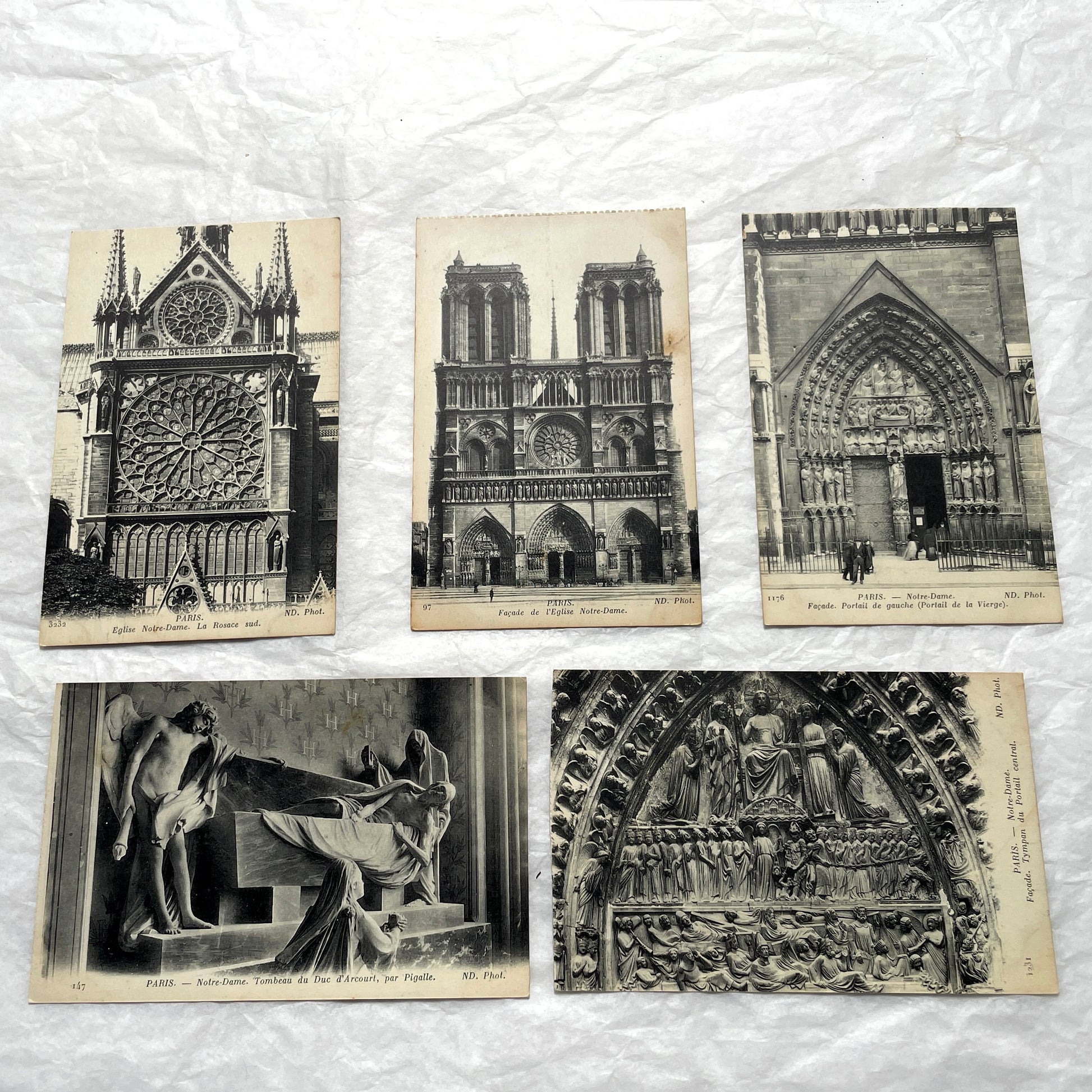 1910s lot of 5 French vintage postcards featuring Notre-Dame de Paris cathedral architecture and sculptures.